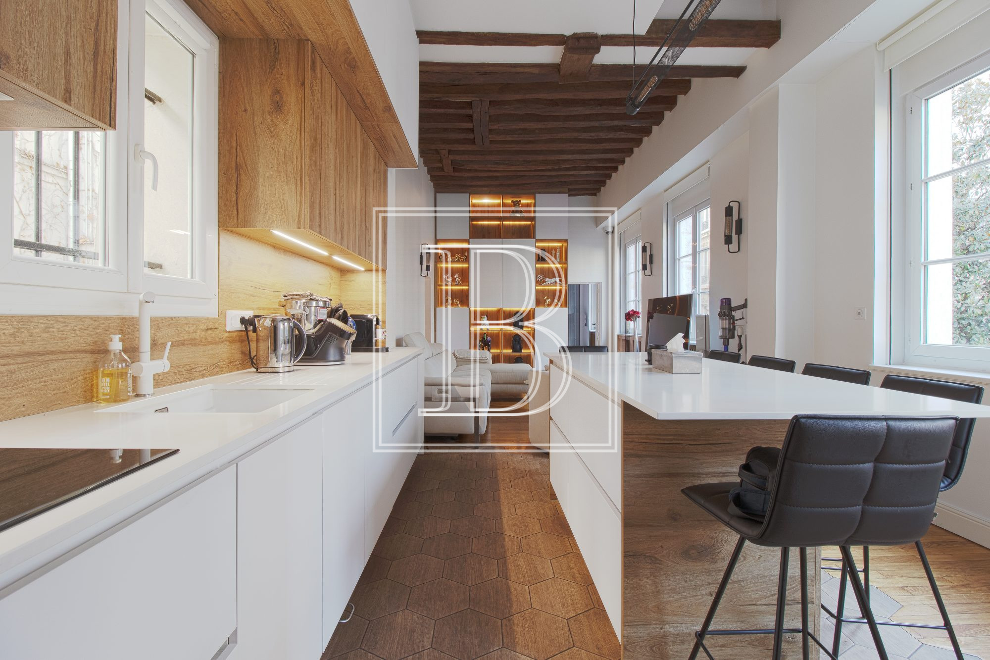 Appartement de standing, Marais Sainte-Avoye — vue 3