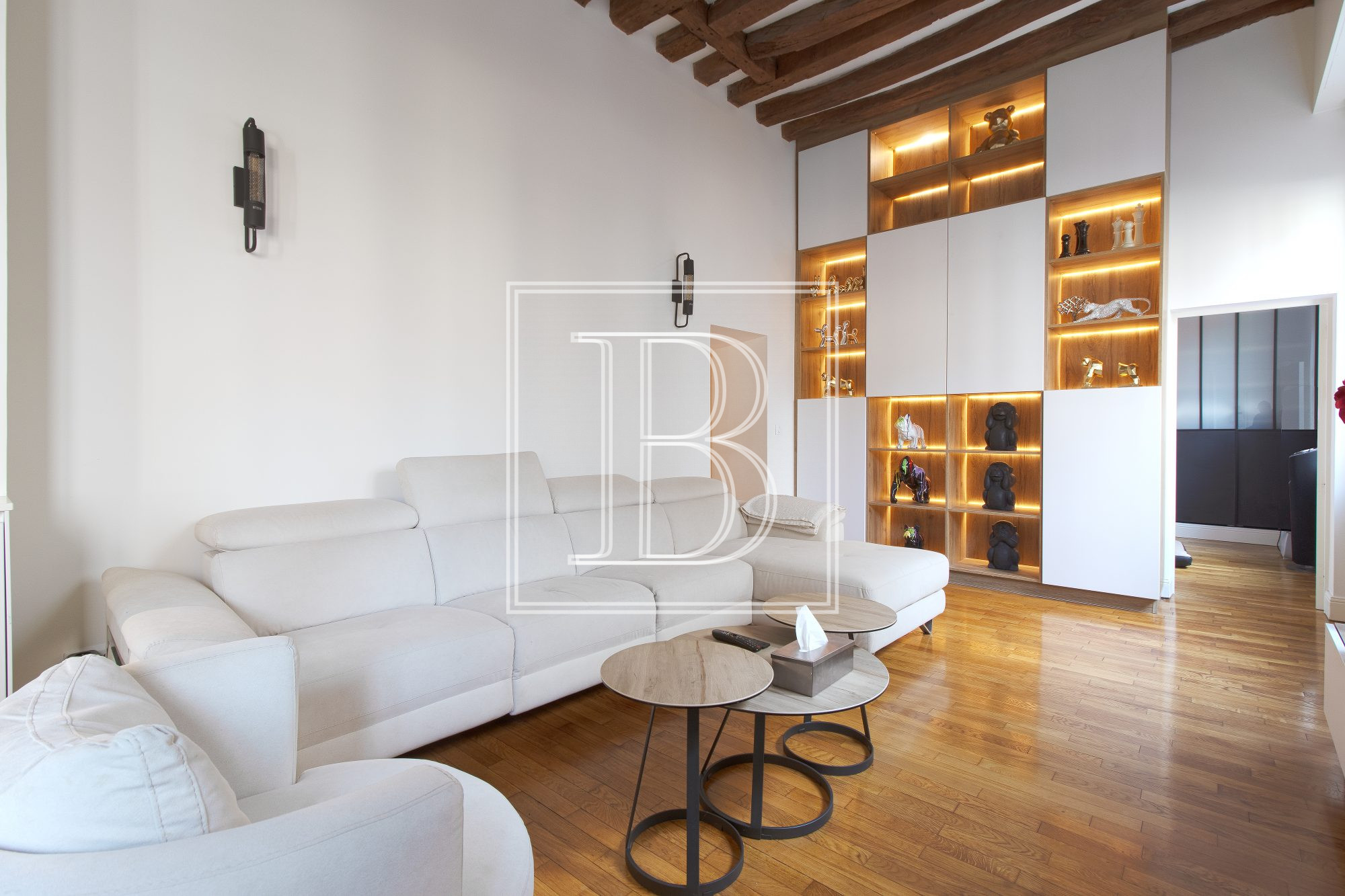 Appartement de standing, Marais Sainte-Avoye — vue 2